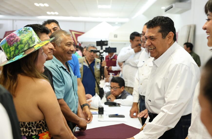 Javier May anuncia planta potabilizadora y desalinizadora para Centla y próxima subestación eléctrica…