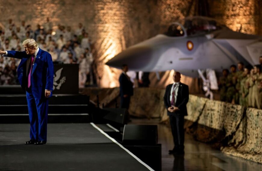 David Petraeus advierte que bases de EE.UU. en el Golfo ya no son viables