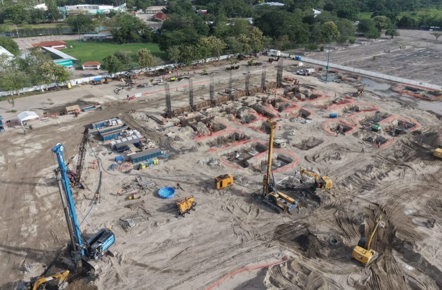 Supervisan avance del nuevo Centro de Convenciones y Exposiciones de Villahermosa