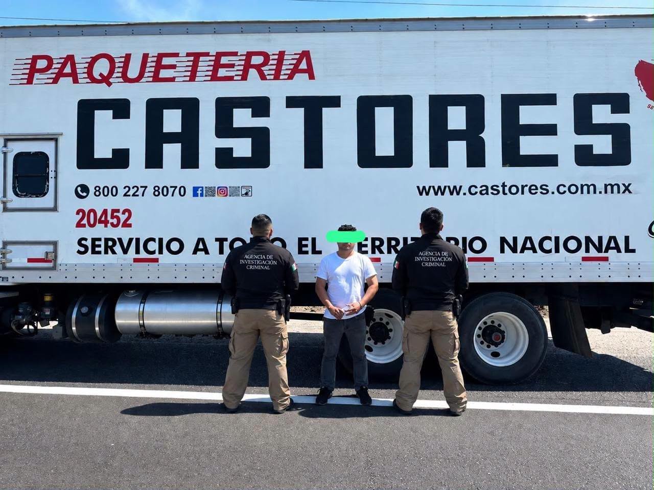 Aseguran mercancía de presunta procedencia extranjera y combustible almacenado ilegalmente en Tabasco