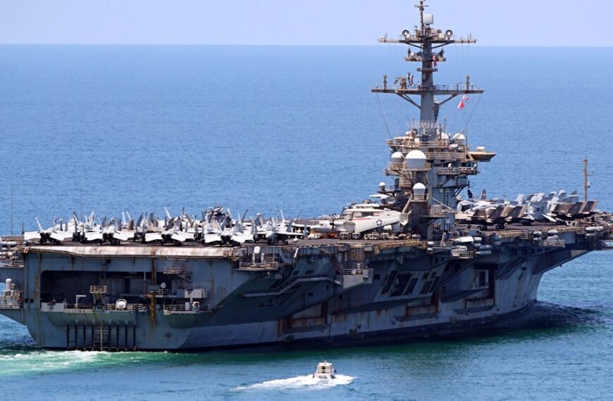 Acusan a dos exmarinos de narcotráfico a bordo del USS Abraham Lincoln