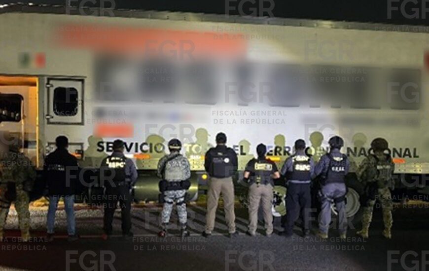 FGR asegura mercancía y un inmueble con hidrocarburos y químicos en Tabasco