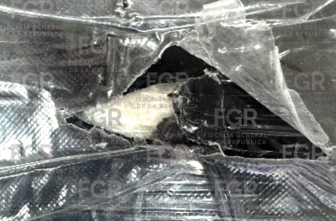 Aseguran en Huimanguillo cerca de 20 kilos de posible metanfetamina y dos kilos de sustancia similar a cocaína