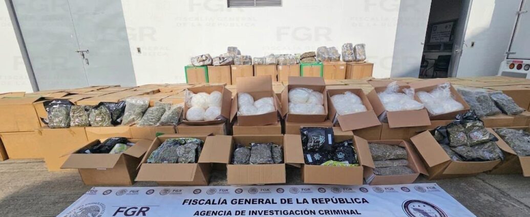 Procesan a Jesús “N” por transportar más de 1.5 toneladas de marihuana y metanfetamina