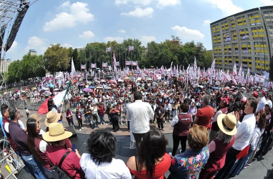 Morena CDMX llama a la unidad rumbo a 2027 durante mitin en Tlatelolco
