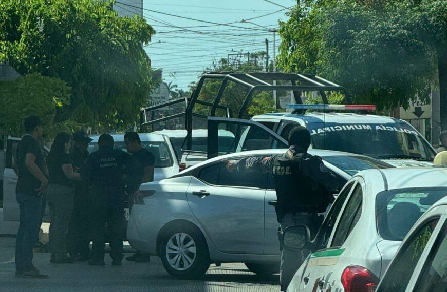 Operativo de la FGR en Paraíso deja cuatro policías municipales detenidos