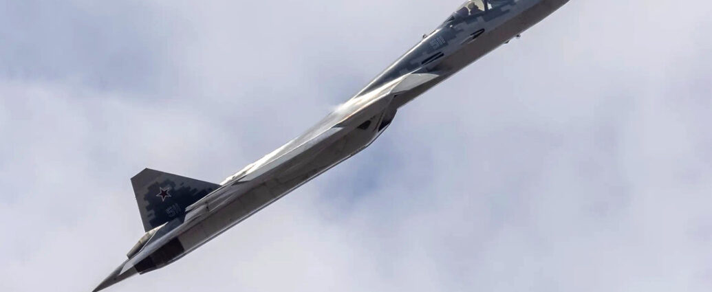 Rusia exhibirá por primera vez el Su-57E con nuevo armamento en Egipto