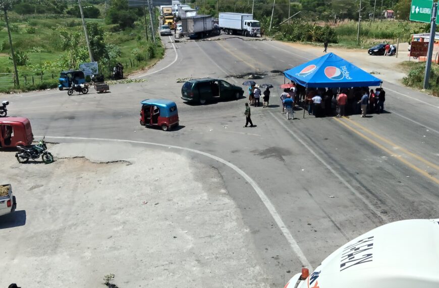 Obispo de Tabasco llama al diálogo ante bloqueo de la Villahermosa-Frontera