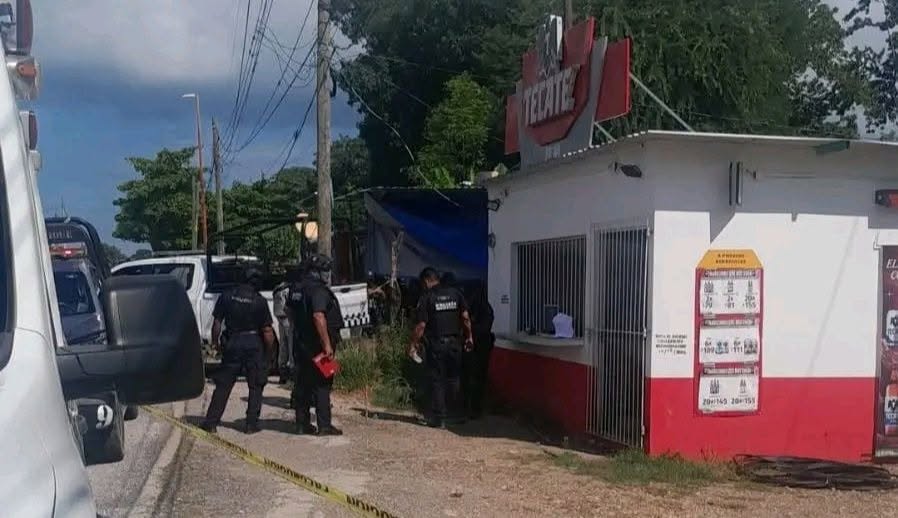 Asesinan a balazos a dos jóvenes en un depósito de cerveza en Emiliano Zapata