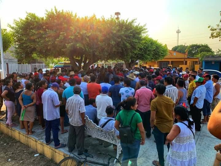 Habitantes de Buenavista rechazan suspensión de recorridos de transporte y analizan buscar otra ruta