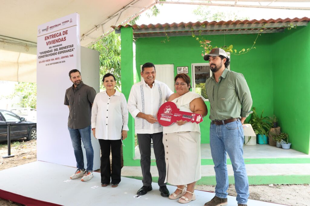Entrega Javier May 30 Viviendas del Bienestar a familias de Centro…