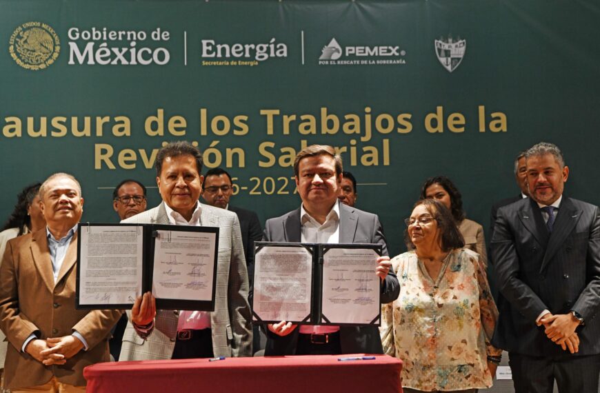 Pemex y el STPRM acuerdan aumento salarial de 4% y 2% en prestaciones, así como 3.12% en gas y gasolina…