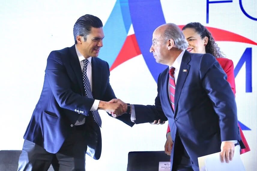 Sheinbaum ironiza sobre regreso de Calderón a México para foro de la derecha