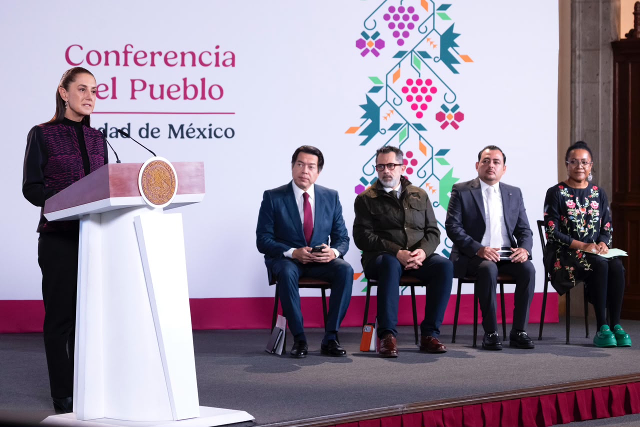 Sheinbaum ofrece atender demandas laborales en el IMSS