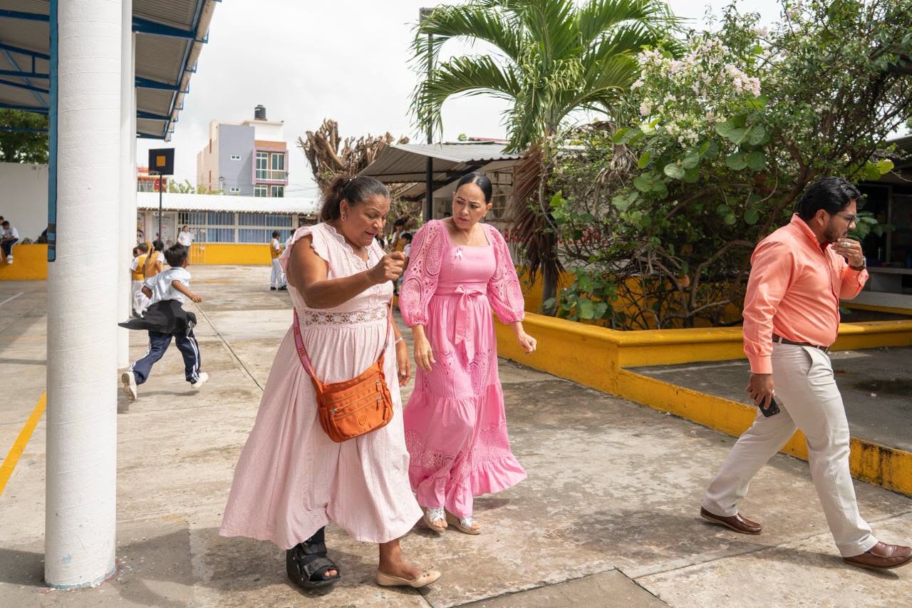 Supervisan escuelas de Tabasco ante lluvias por frente frío número 2