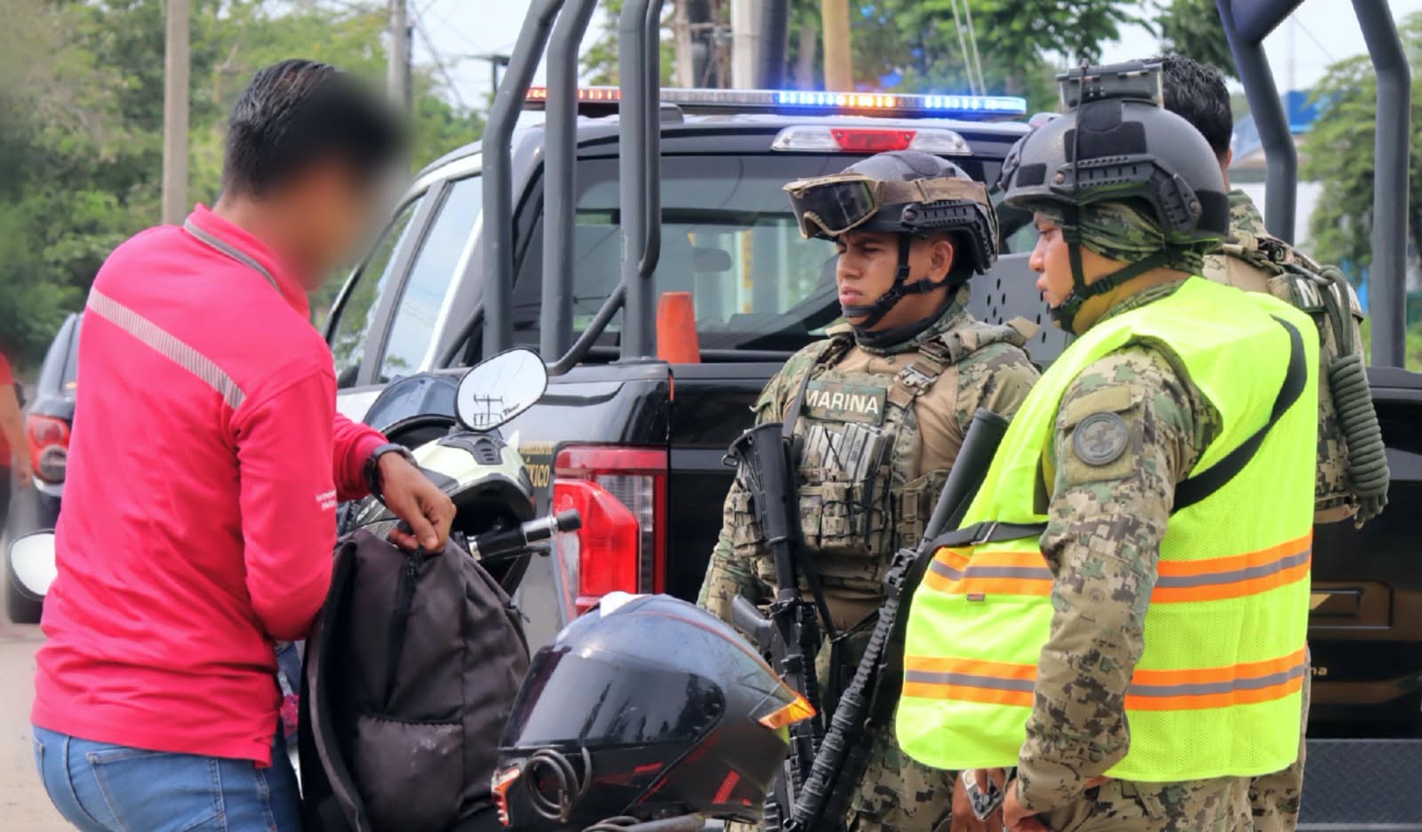 Condenan a Isidra “N” y Andrés “N” por posesión de arma de uso exclusivo militar en Villahermosa