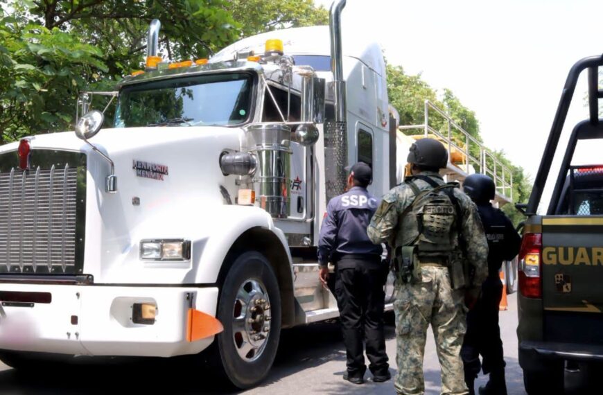 Detienen a 16 personas y aseguran 62 mil litros de hidrocarburo en Tabasco