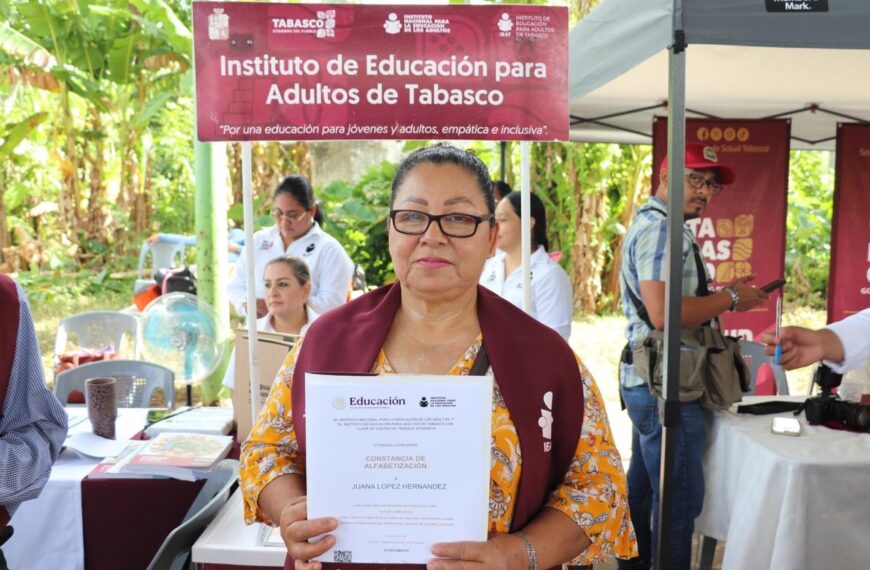 Más de 22 mil tabasqueños concluyen estudios básicos con apoyo del IEAT