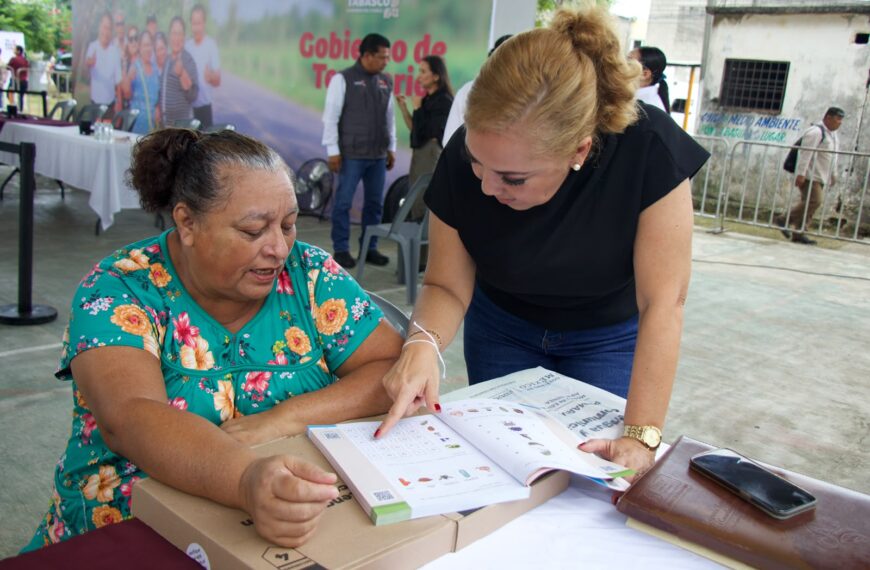 Acerca IEAT servicios educativos a comunidades de los 17 municipios de Tabasco