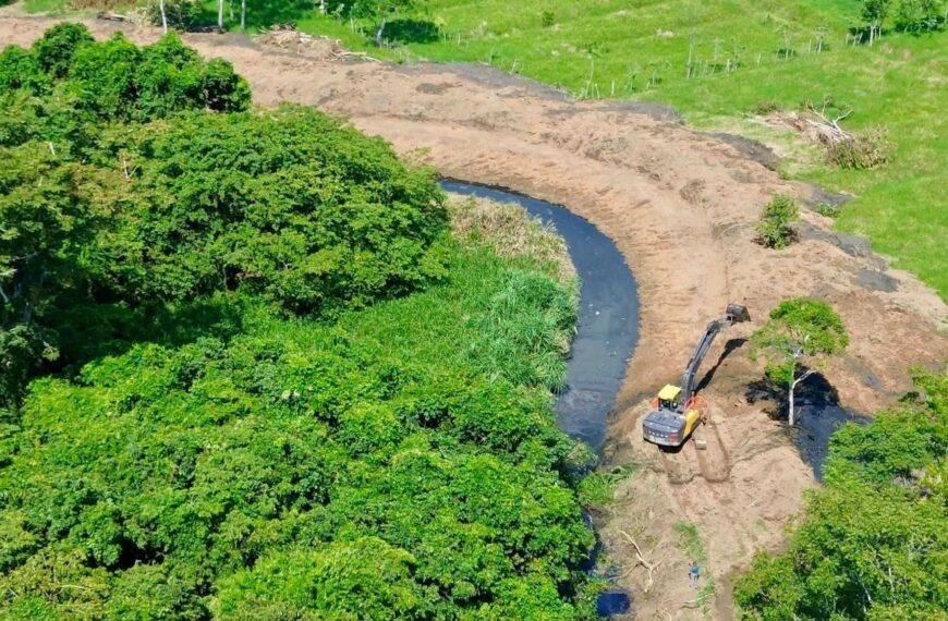 Refuerzan bordo del malecón de Jalapa para reducir riesgos de inundaciones