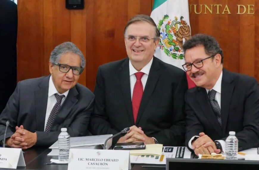 Marcelo Ebrard pide que lo borren de la lista de aspirantes presidenciales para 2030