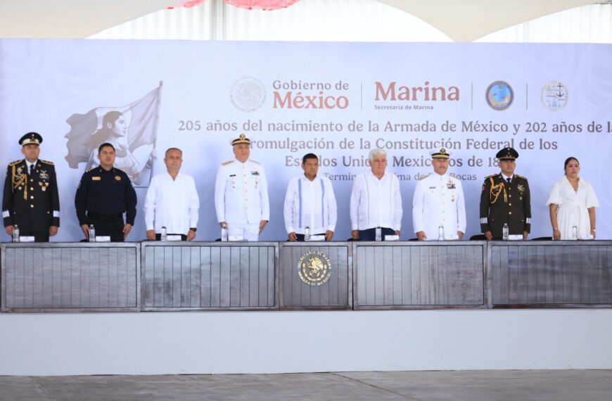 Conmemoran en Dos Bocas 205 años de la Armada de México
