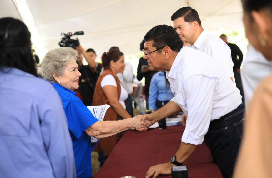 Cumple Javier May dos años de atención directa en territorio