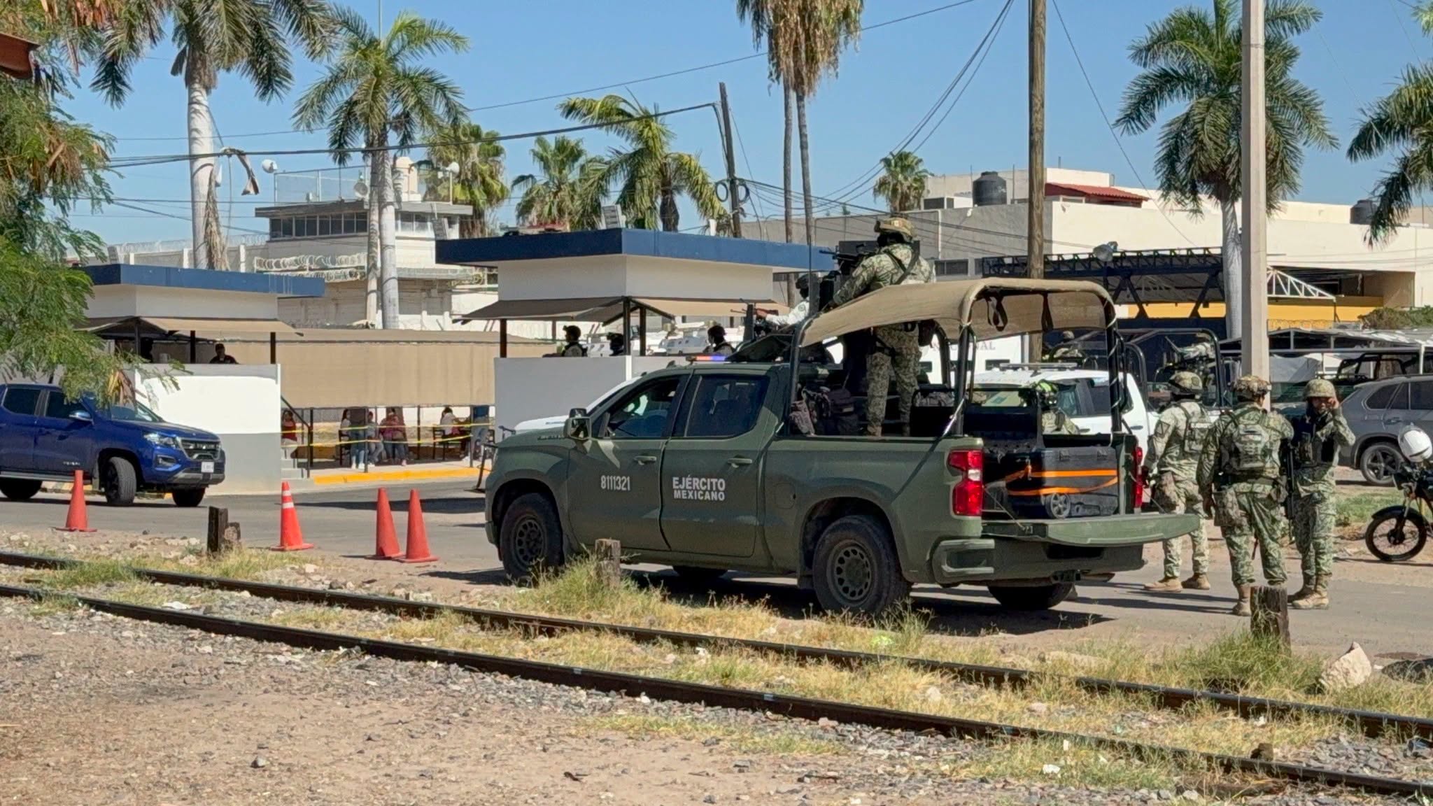 Refuerzan seguridad en penal de Mazatlán tras enfrentamientos que dejaron 12 muertos