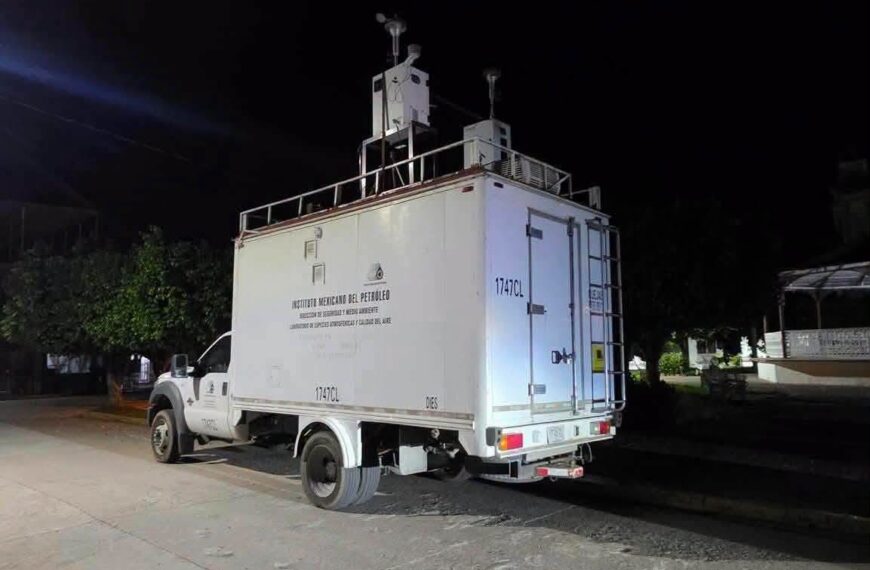 Instalan equipo para monitorear calidad del aire en Astapa por reportes de malos olores