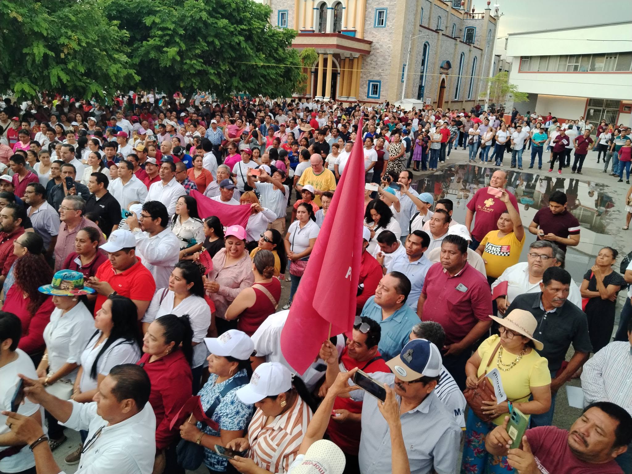 Morena realiza mega movilización en Paraíso por su 15 aniversario