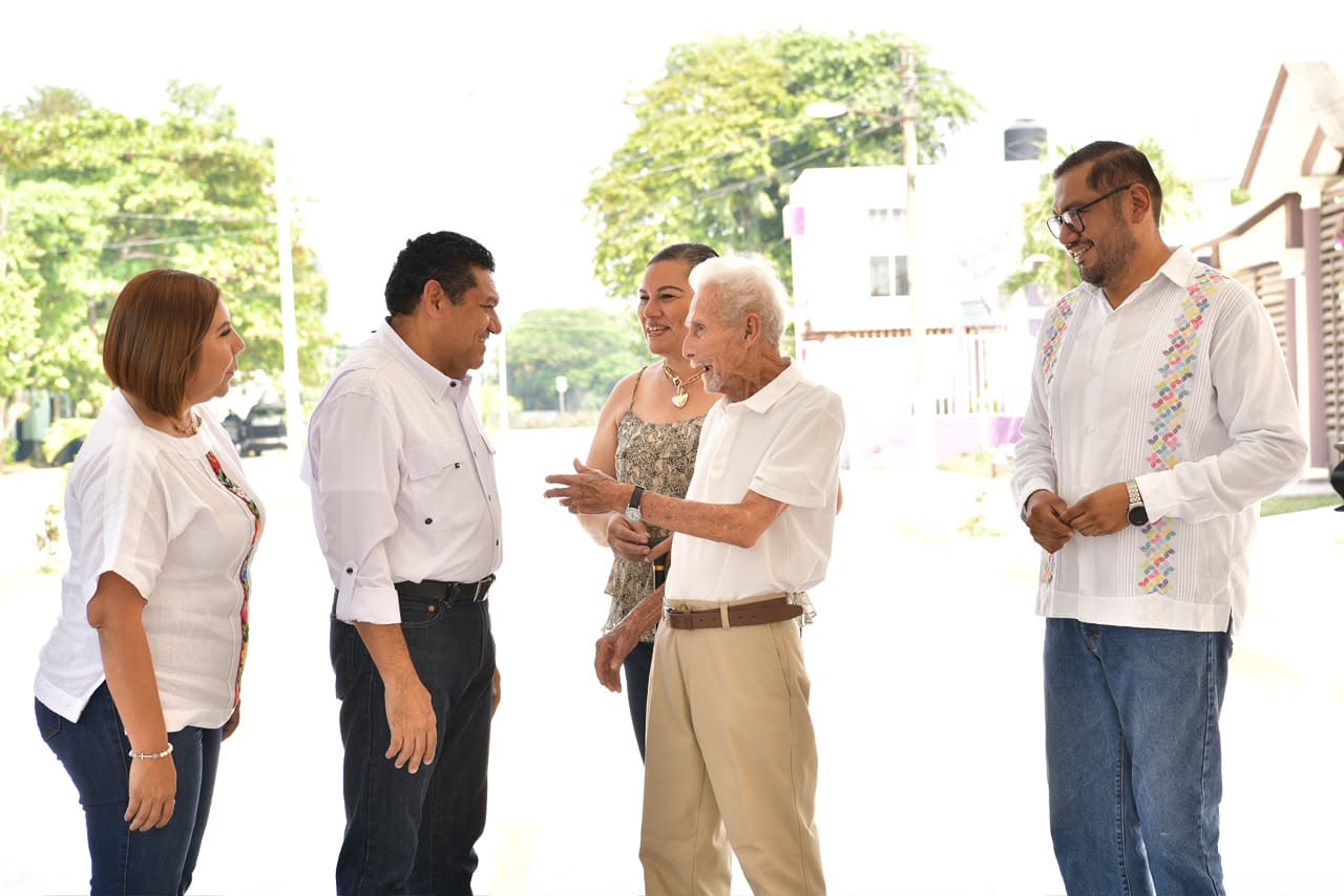 Inaugura Javier May pavimentación de la calle Miguel Hidalgo en Estación Chontalpa…