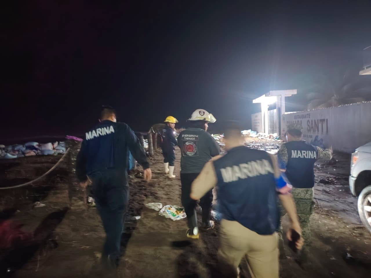 Oleaje y erosión costera ponen en riesgo a 144 personas en Paraíso y Cárdenas