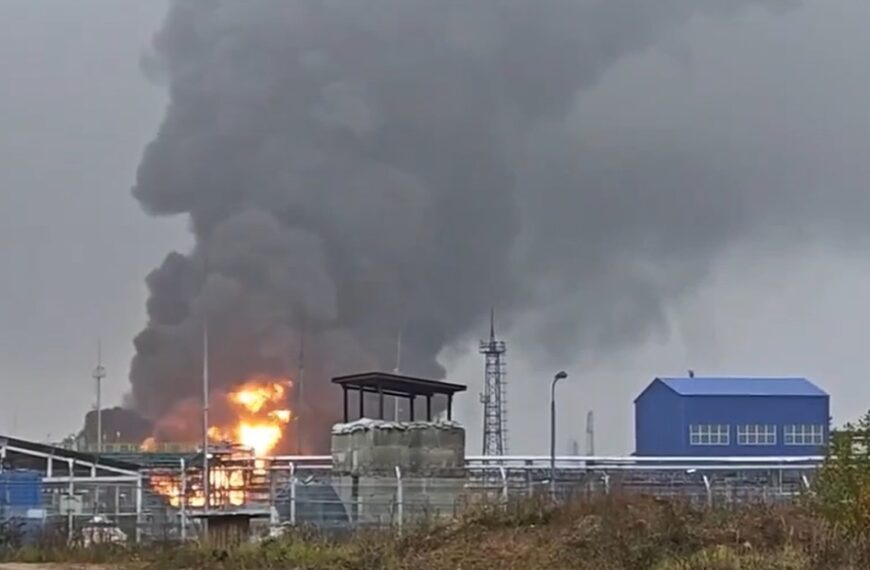 Trump arremete contra Zelenski por ataques a refinerías rusas y advierte sobre el alza del petróleo