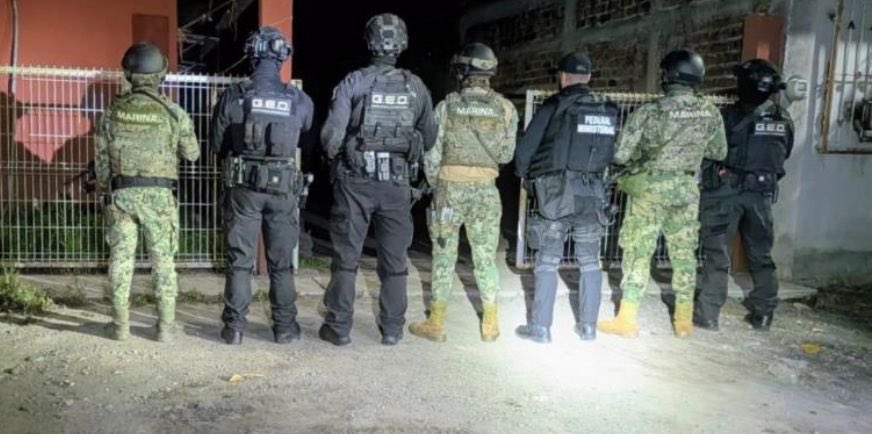 Detienen a tres presuntos implicados en explosión de vehículo en Michoacán; seis personas murieron