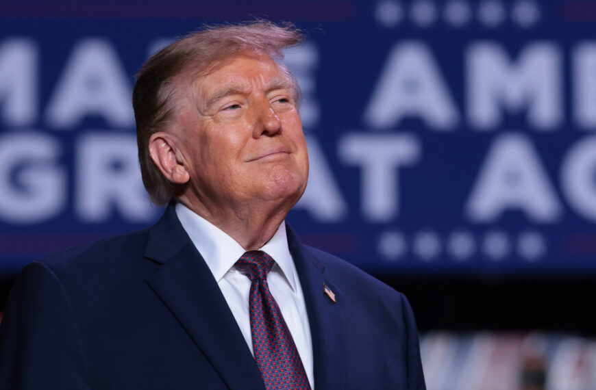 Trump suspende temporalmente aranceles y sanciones antirrusas