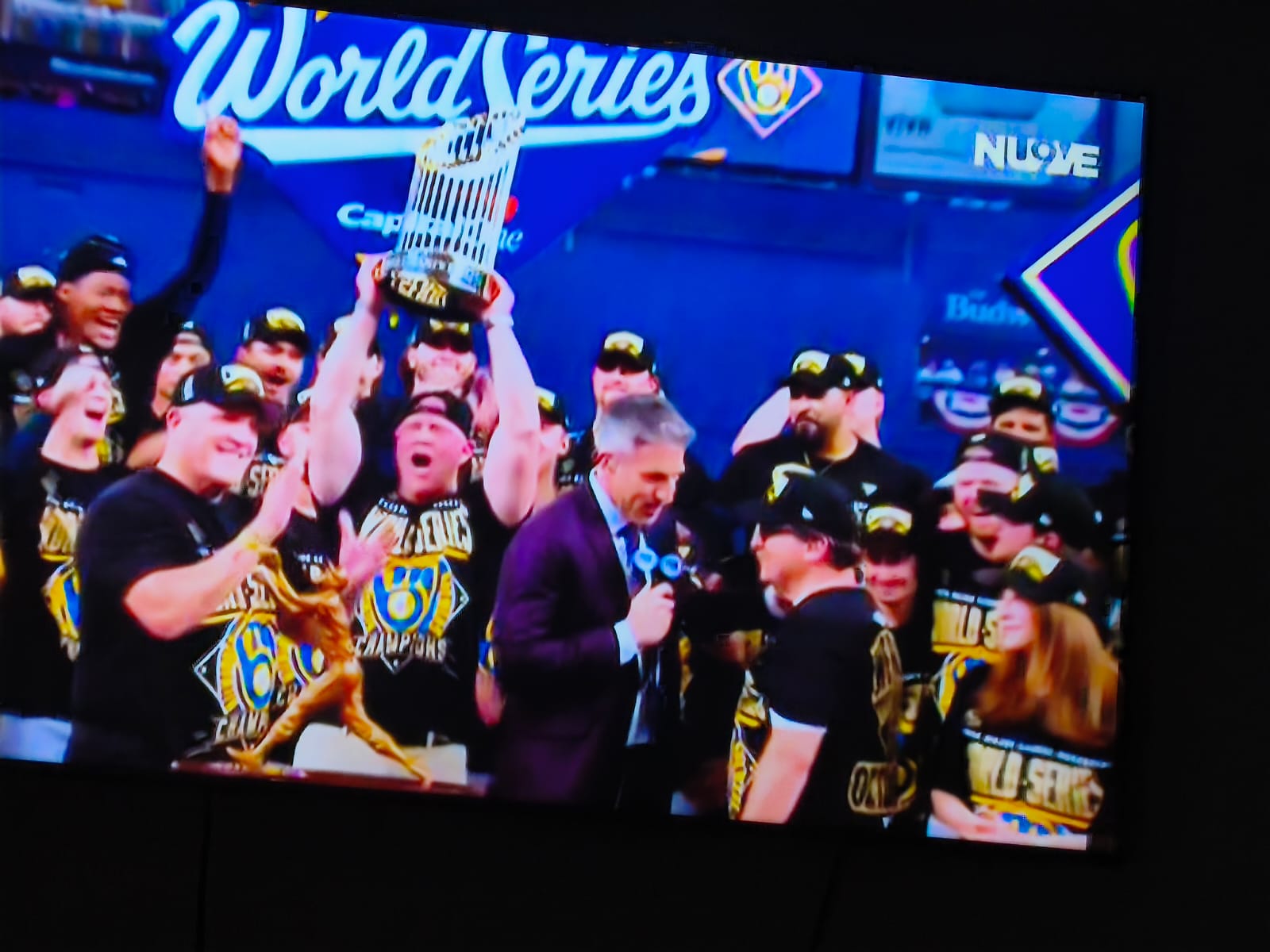 Tras 57 años de espera, Cerveceros de Milwaukee ganan a Tampa Bay la Serie Mundial&hellip;