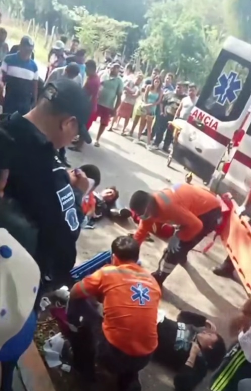 Dos estudiantes resultan lesionados tras accidente en motocicleta en Tamulté de las Sabanas