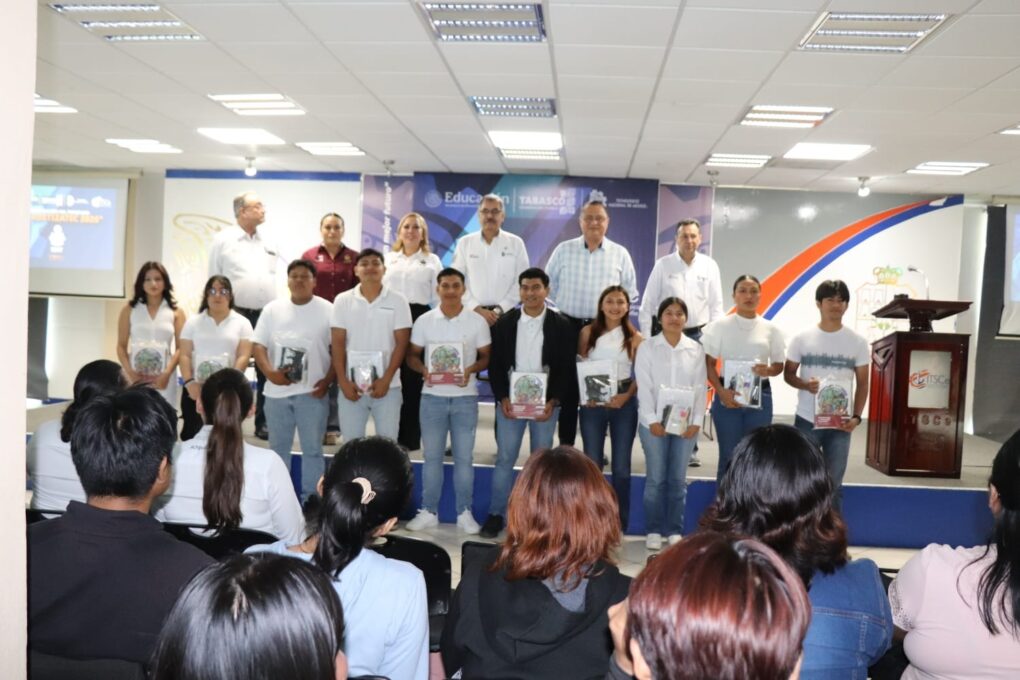 Inician servicio social 86 alumnos del ITSCe como alfabetizadores en Centla