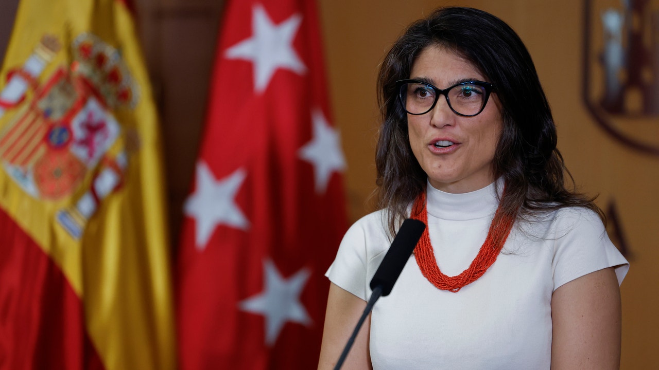 Oposición en Madrid critica a Ayuso por polémica en México y rechaza su visión histórica