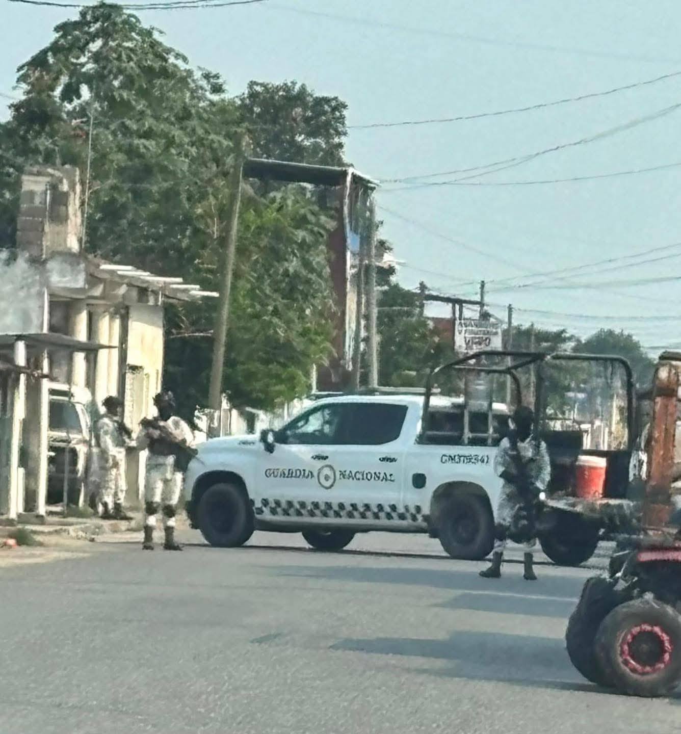 Desmantelan presunta red de huachicol en Cárdenas; 10 detenidos y siete vehículos asegurados