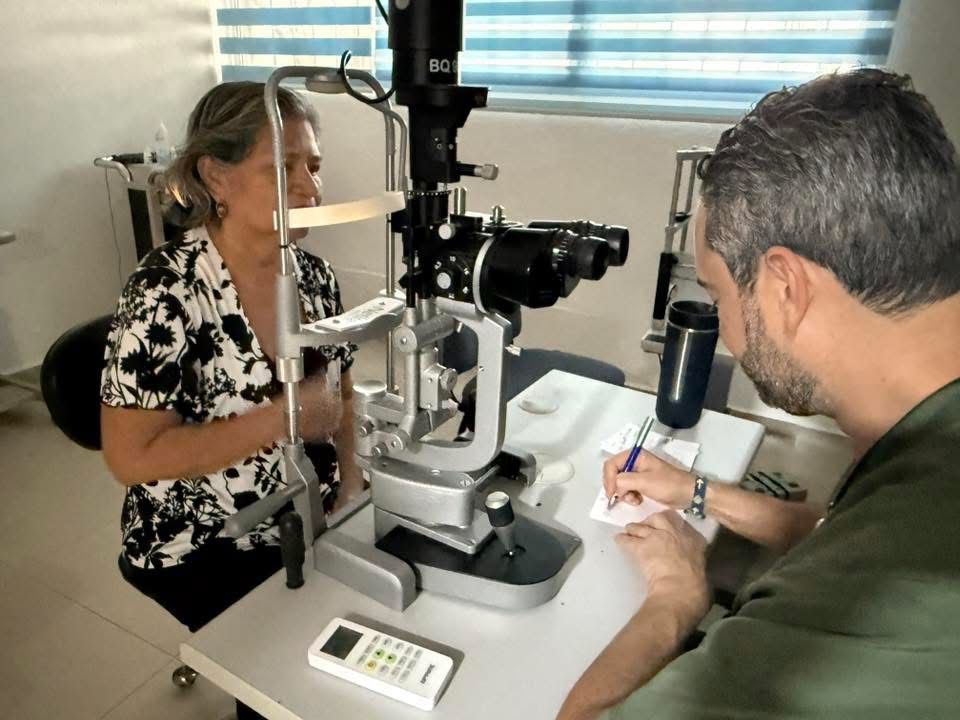 Avanza Jornada de Cirugías de Cataratas Gratuitas en Tabasco; más de 400 personas recuperan la visión
