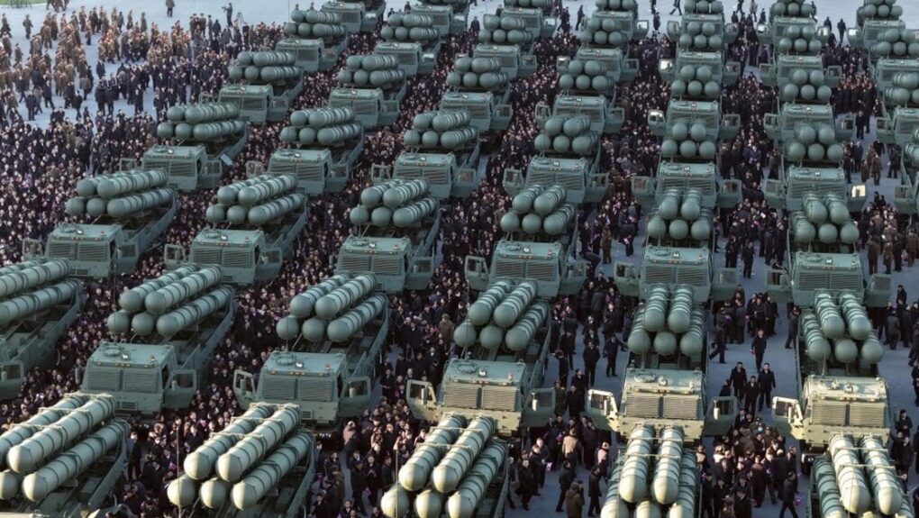 Kim Jong-un anuncia nuevo sistema de lanzacohetes múltiples de alta precisión en Corea del Norte