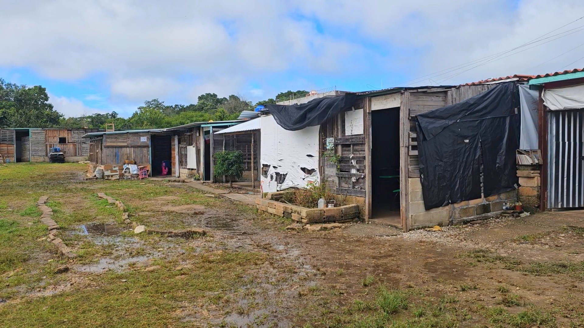 Escuela en Berriozábal opera en condiciones precarias; docentes y padres exigen infraestructura digna