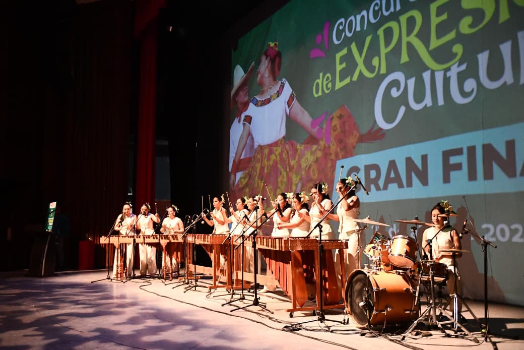Brilla talento tabasqueño en la Gran Final de Expresiones Culturales en el Teatro Esperanza Iris