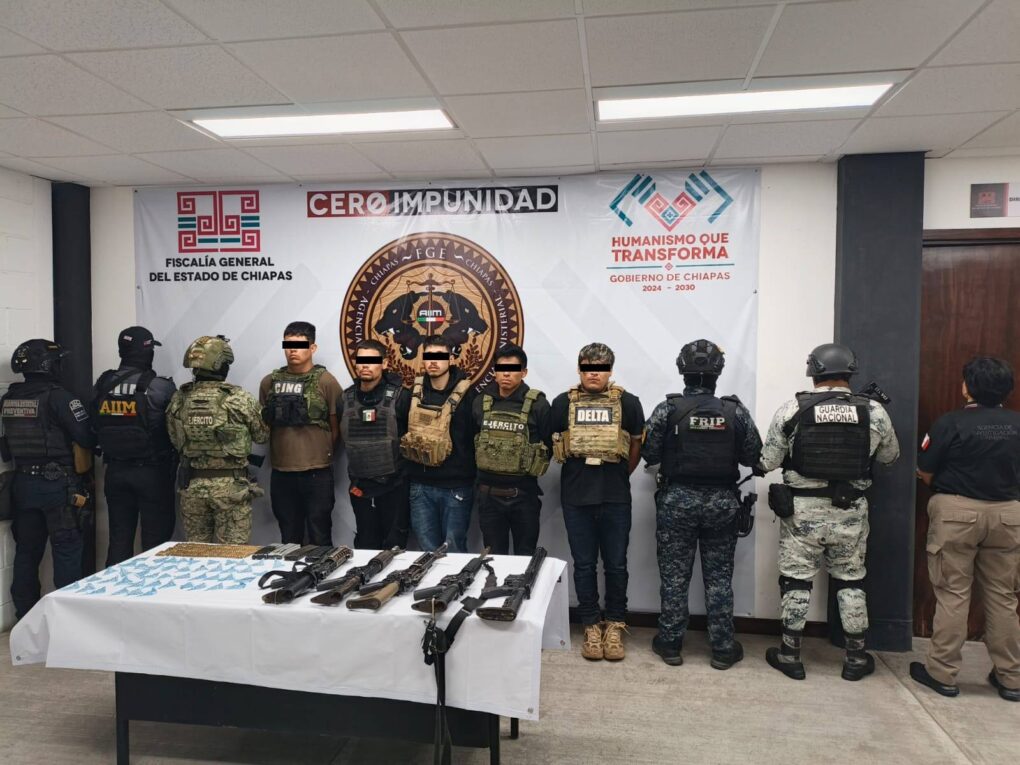 Detienen a cinco presuntos integrantes del CJNG tras operativo aéreo en Ixhuatán, Chiapas