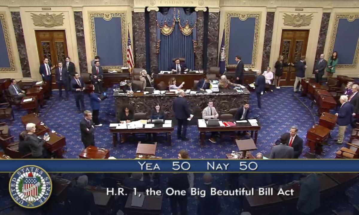 Senado de EE.UU. bloquea resolución para impedir acciones militares de Trump contra Cuba