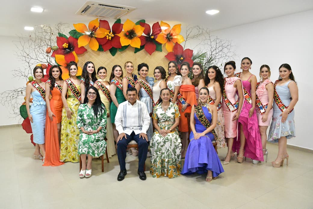 Javier May y esposa, Aurora Raleigh, conviven con embajadoras rumbo a la Flor de Oro de la Feria Tabasco 2026…