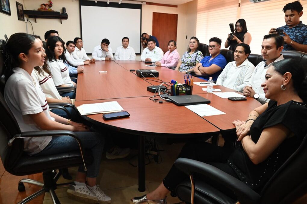 Abanderan a delegación de Tabasco que participará en la Feria Mexicana de Ciencias e Ingenierías 2026