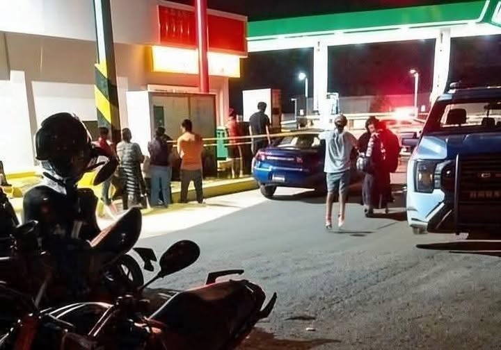 Identifican a empleado de gasolinera asesinado en violento ataque armado en carretera Villahermosa-Escárcega
