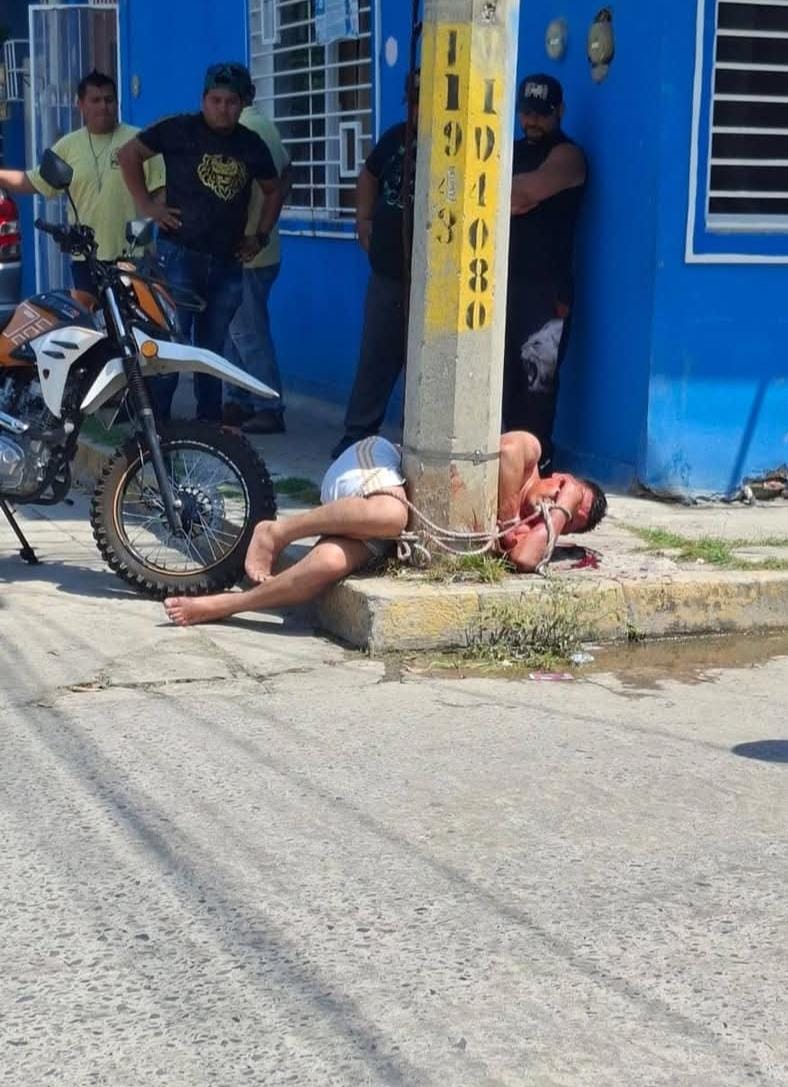Casi linchan a presunto robamotos en Gaviotas Norte; fue rescatado por autoridades y trasladado grave al hospital Rovirosa